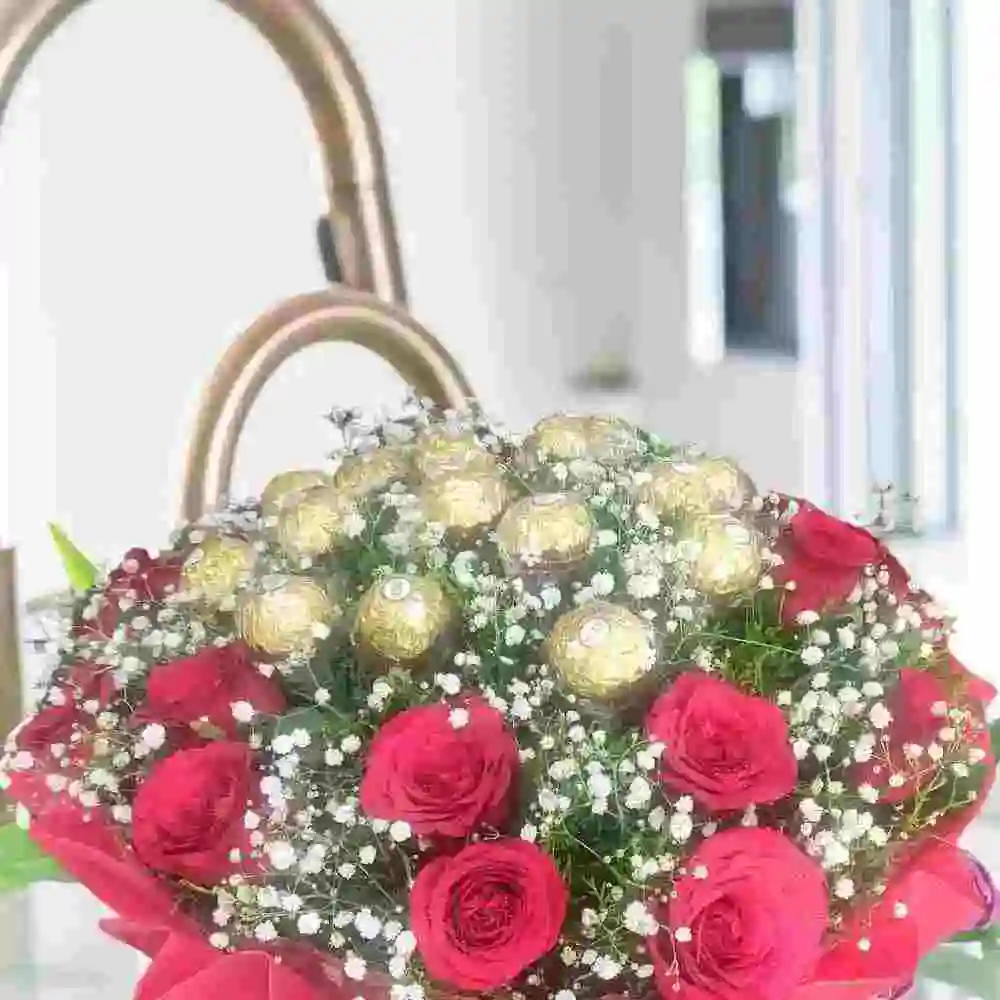Buy Chocolate and Rose Bouquet Online